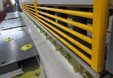 防护栅栏和球面任务台.jpg 防护栅栏和球面任务台.jpg